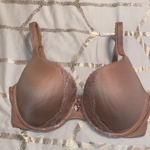 Victoria Secret padded bra with lace accent